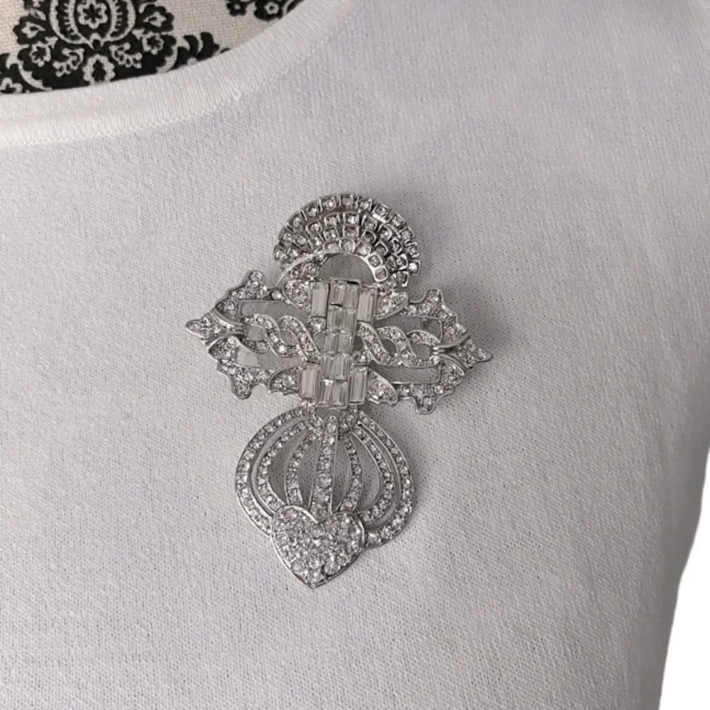 Unique TEN79LA Rhinestone Brooch - Sparkling Statement Pin